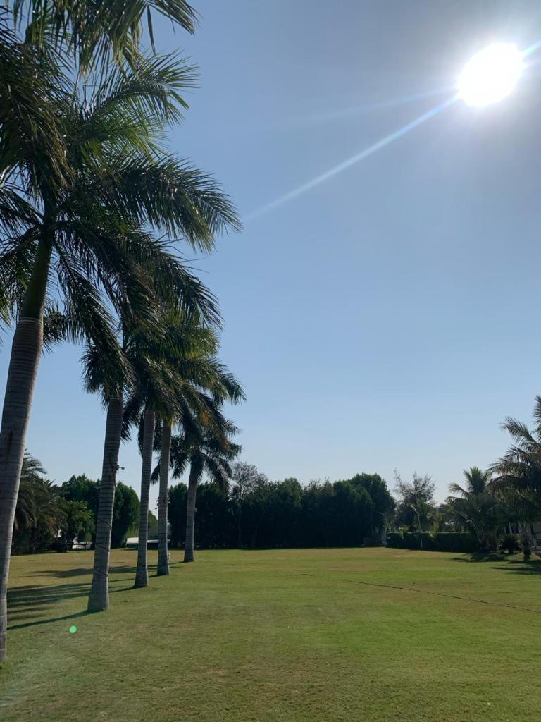 Srk Farm And Resort Anjār エクステリア 写真